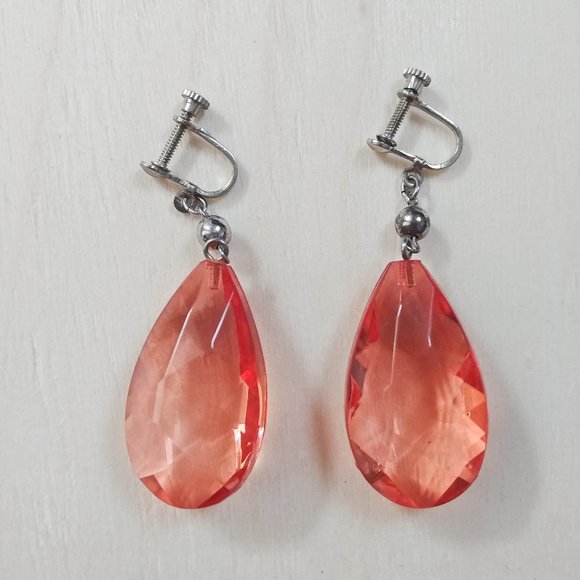 70s Vintage Teardrop Peachy Crystal Earrings - Picture 1 of 3